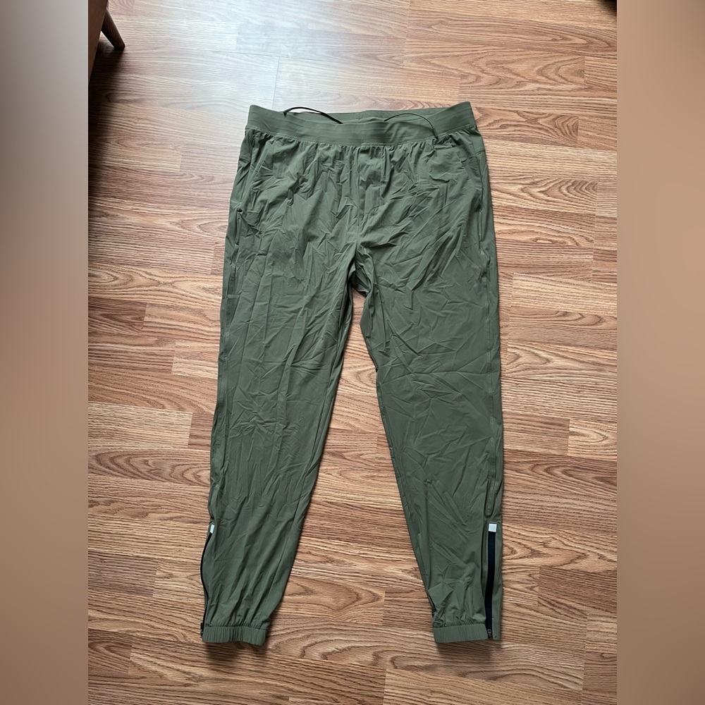All in Motion Men’s joggers